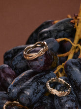 Load image into Gallery viewer, Rosemary band - love and reminiscence