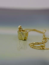 Load image into Gallery viewer, Crumpled glass