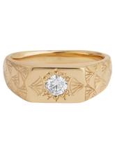 Load image into Gallery viewer, A yellow gold band ring with a single central diamond, featuring hand-engraved fan motifs on the band and face.
