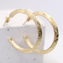 Load image into Gallery viewer, Olive hoops