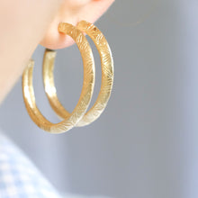 Load image into Gallery viewer, Olive hoops