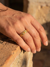Load image into Gallery viewer, Daisy Band - New beginnings
