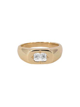 Load image into Gallery viewer, Radiant cut diamond signet
