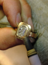 Load image into Gallery viewer, Diamond tier ring
