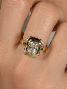 Diamond tier ring