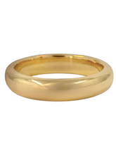 Load image into Gallery viewer, Round wedding band
