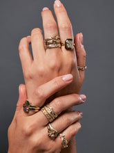 Load image into Gallery viewer, Daisy Band - New beginnings
